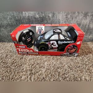 VINTAGE 2000 Dale Earnhardt race car NIP